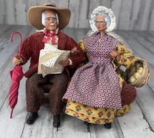 Ancient Provence Santons vestido cena de vida casal sentado em banco de metal comprar usado  Enviando para Brazil