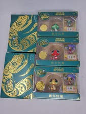 Littlest Pet Shop Year of the Snake SDCC 2025 Figurka ZIELONE ZŁOTO CZERWONE ZESTAW W RĘKU na sprzedaż  Wysyłka do Poland