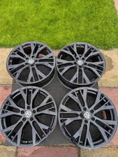 Set genuine santiago for sale  DENNY