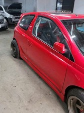 Toyota yaris breaking for sale  LONDON