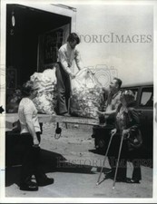 Usado, 1974 Press Photo membros da Unidade de Reabilitação SI vendem meia tonelada de sucata de alumínio comprar usado  Enviando para Brazil