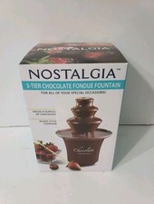 Fuente de fondue de chocolate de acero inoxidable de 3 niveles Nostalgia 24 oz - Caja abierta segunda mano  Embacar hacia Mexico