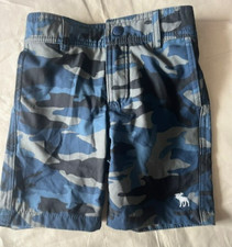 Usado, Bermuda Abercrombie infantil 3/4 azul camuflagem piscina para playground baús calças chino comprar usado  Enviando para Brazil