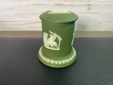 Wedgwood jasperware olive d'occasion  Expédié en Belgium