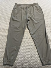 Joggers masculinas LuluLemon Surge - Tamanho grande / comprimento mais curto - Cor = linho cru, usado comprar usado  Enviando para Brazil