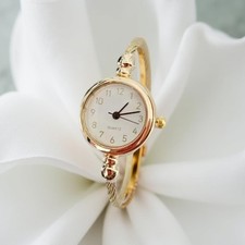 Montre bracelet femme d'occasion  Saint-Symphorien-d'Ozon