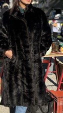 Long manteau fourrure d'occasion Long manteau fourrure d'occasion  Jouy-en-Josas