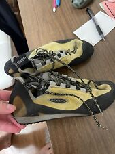 Scarpa women size for sale  Medford