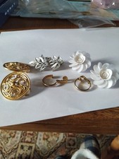 Four pairs clip for sale  MANSFIELD