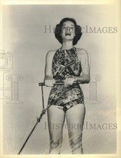 1957 Press Photo Lois Volkman Estrelas em "My True Story" na ABC Radio - syx03343, usado comprar usado  Enviando para Brazil