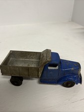 Brinquedo Tootise caminhão basculante celeiro encontrar precisa de boa limpeza lixões, rolos e portão funciona, usado comprar usado  Enviando para Brazil