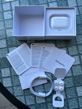 Airpods pro nuove usato  Spadafora