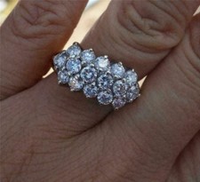 Lindo anel de noivado cluster de moissanita corte redondo 2 quilates folheado a ouro branco 14k comprar usado  Enviando para Brazil