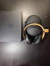 Usado, Fones de ouvido supra-auriculares Beats by Dr. Dre Beats Studio3 sem fio - Verde floresta / médio comprar usado Usado, Fones de ouvido supra-auriculares Beats by Dr. Dre Beats Studio3 sem fio - Verde floresta / médio comprar usado  Enviando para Brazil