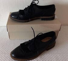 Chaussures lacet cuir d'occasion  Lattes