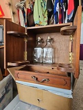 Minibar vintage Karoff Japón con 2 botellas y abridor de vino segunda mano  Embacar hacia Mexico