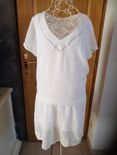 Ikks robe blanche d'occasion  Voves