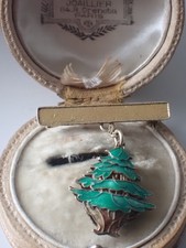 Belle broche ancienne d'occasion Belle broche ancienne d'occasion  Chantelle