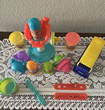 Vintage Play-Doh Barber Shop PLUS Fun Factory PLUS 3 Latas Play-Doh.  12 peças. comprar usado  Enviando para Brazil
