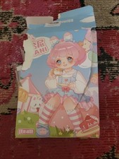 NOVO, caixa danificada boneca Hani Sweet Dreams na caixa caixa cega menina loira orelhas de urso comprar usado  Enviando para Brazil