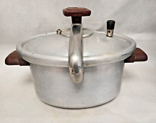 Ancienne cocotte minute d'occasion  Wassy