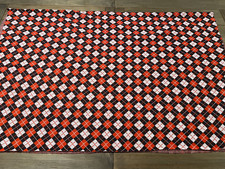 Tecido Argyle Vintage 47" x 58" Material Preto Vermelho Branco Malha Dupla Poliéster comprar usado Tecido Argyle Vintage 47" x 58" Material Preto Vermelho Branco Malha Dupla Poliéster comprar usado  Enviando para Brazil