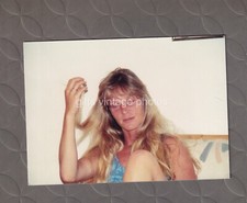Fotografia colorida original encontrada olhos fechados de mulher C2398 comprar usado  Enviando para Brazil