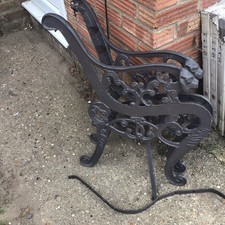 Cast iron lions for sale  CAMBRIDGE