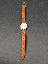 Relógio Timex Indiglo Feminino 24mm Tom Dourado Pulseira de Couro Preto Nova Bateria comprar usado Relógio Timex Indiglo Feminino 24mm Tom Dourado Pulseira de Couro Preto Nova Bateria comprar usado  Enviando para Brazil