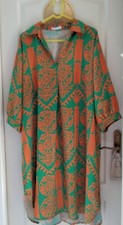 Robe verte motifs d'occasion  Villiers-sur-Marne
