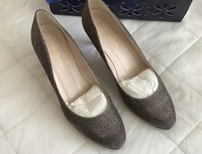 Gorgeous ladies russell for sale  ANDOVER