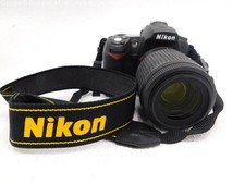 Usado, Câmera Nikon D90 DSLR com lente de zoom Nikkor 55-200mm comprar usado  Enviando para Brazil