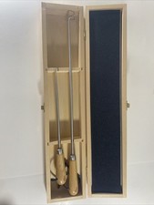 Combo de pinça de comida cauda de porco na caixa alças de madeira novo na caixa carne churrasqueira comprar usado Combo de pinça de comida cauda de porco na caixa alças de madeira novo na caixa carne churrasqueira comprar usado  Enviando para Brazil