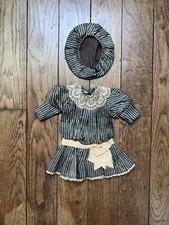 Antique doll grey d'occasion  Expédié en Belgium