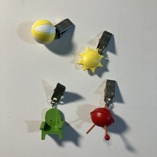 Usado, Conjunto de 4 marcadores vintage de brinquedo com clipe identificador de peso de bebida toalha de mesa comprar usado  Enviando para Brazil