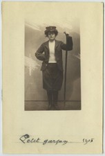 Portrait woman with d'occasion  Expédié en Belgium
