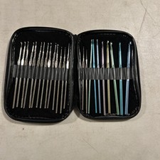 Conjunto de 24 agulhas de crochê comprar usado Conjunto de 24 agulhas de crochê comprar usado  Enviando para Brazil