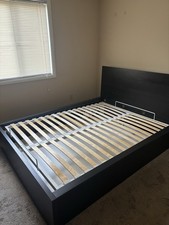 Queen metal bed for sale  Greensboro