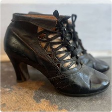 Botas de tornozelo eduardianas antigas de couro preto com cadarço início dos anos 1900 com recortes 8,5, usado comprar usado  Enviando para Brazil