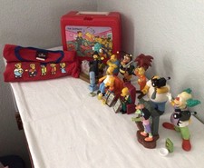 Lote dos Simpsons com lancheira, camiseta infantil e bonecos, usado comprar usado  Enviando para Brazil