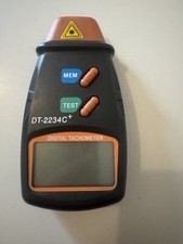 Digital tachometer usato  Udine
