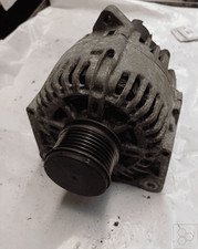 8200667608 alternatore renault usato  Italia