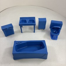 Muebles vintage para casa de muñecas MPC plástico azul lavabo de baño inodoro y más segunda mano  Embacar hacia Mexico