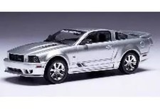 Carro miniatura fundido cinza metálico escala 1/43 Ford Mustang S281 2005 [CLC535N] comprar usado  Enviando para Brazil