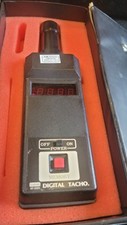 Digital tachometer 2332a d'occasion  Pélussin