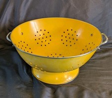 Large yellow enamelled d'occasion  Expédié en Belgium