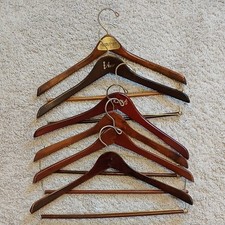 Lote de 6 cabides de madeira para roupas de qualidade Macy's Nordstrom Amir marrom comprar usado  Enviando para Brazil