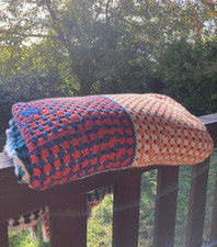 Plaid vintage crochet d'occasion Plaid vintage crochet d'occasion  Nègrepelisse