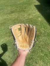 A2000 baseball glove for sale  The Colony