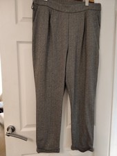 B165 ladies trousers for sale  LUTON